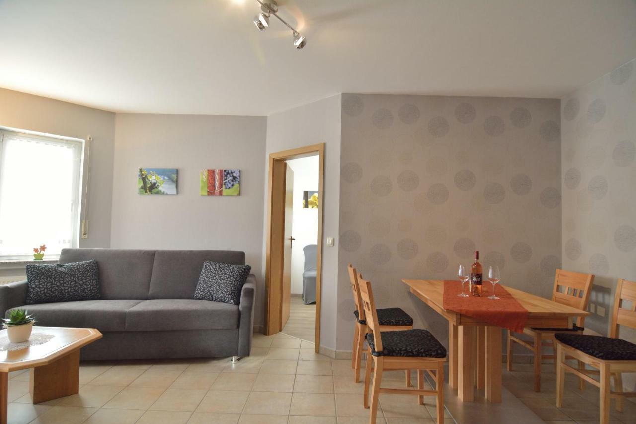 Ferienwohnung Weingarten Клотен Екстериор снимка